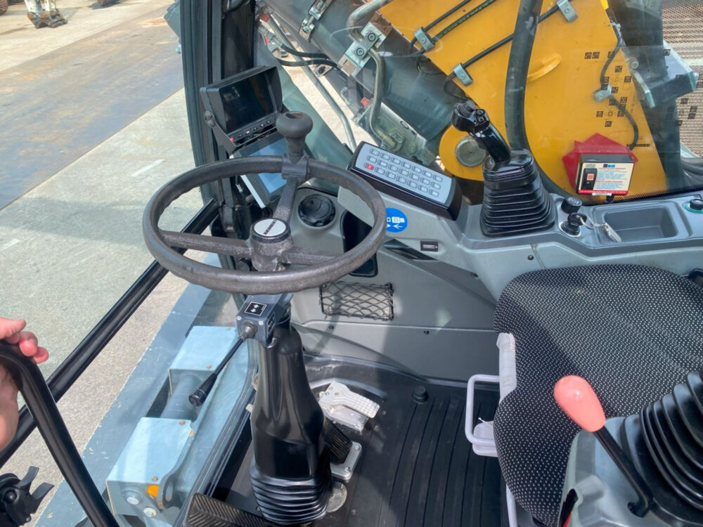 Liebherr A914  mobiele graafmachi