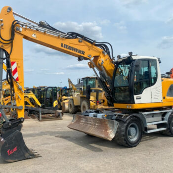 Liebherr A914  mobiele graafmachi