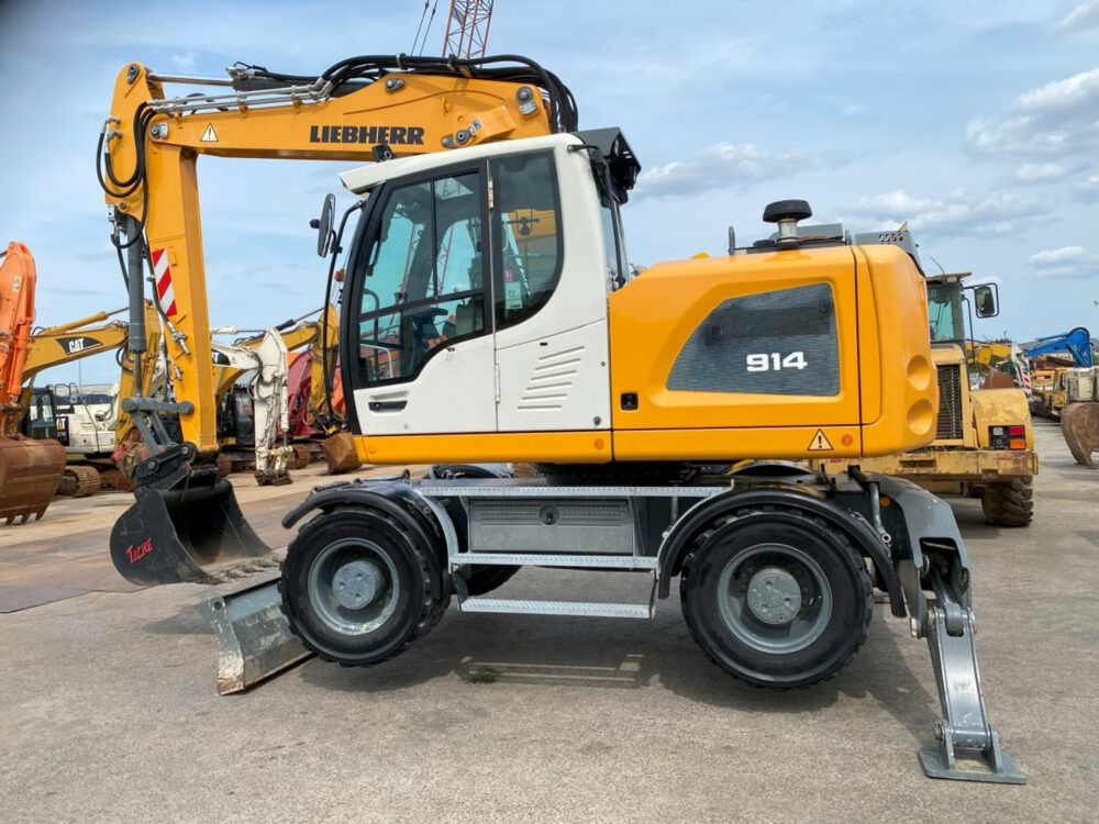 Liebherr A914  mobiele graafmachi