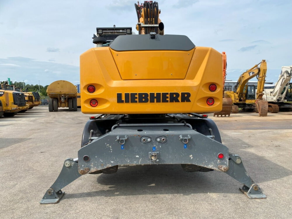 Liebherr A914  mobiele graafmachi