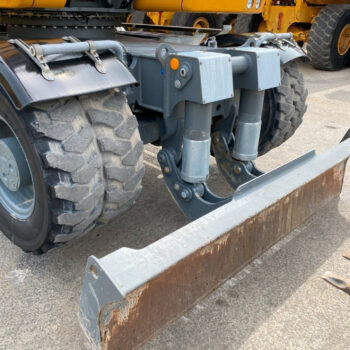 Liebherr A914  mobiele graafmachi