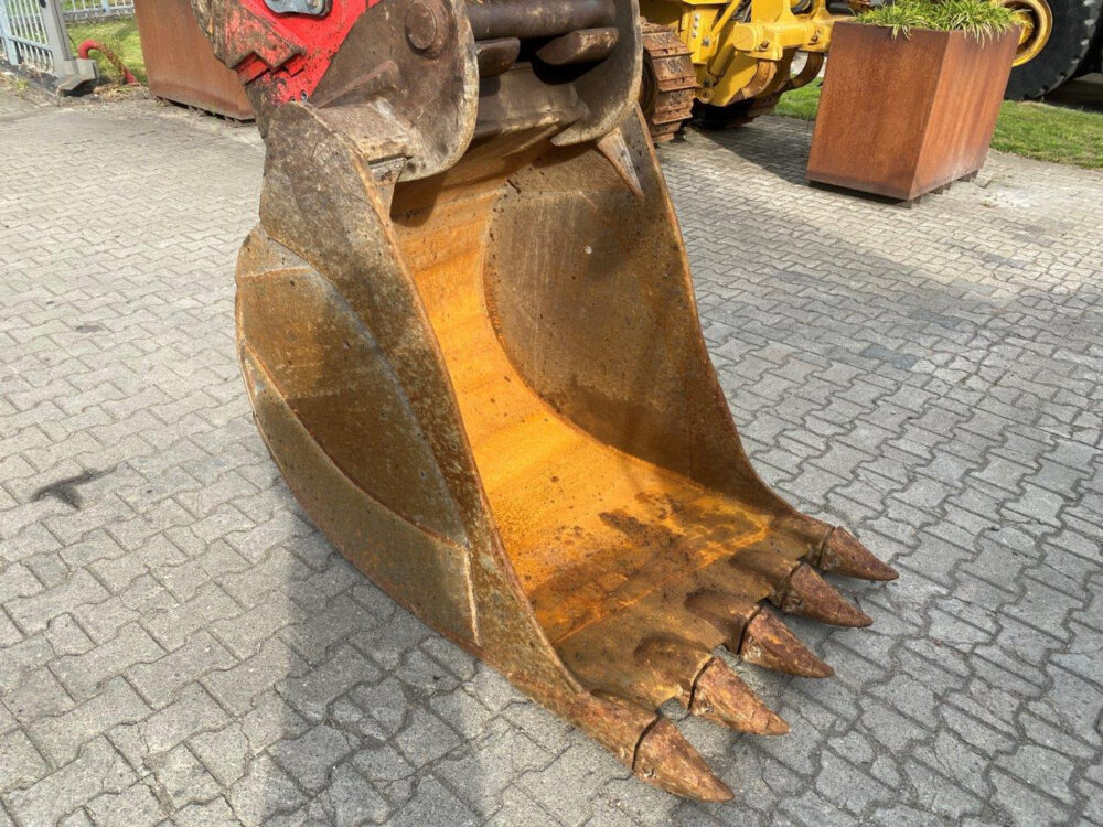Volvo EC 250 DNL rupsgraafmachine