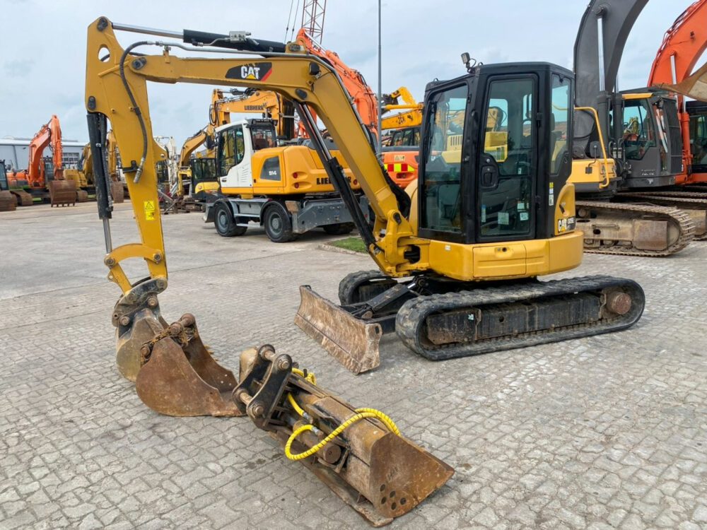 Caterpillar 305E2 minigraver + AIRCON!
