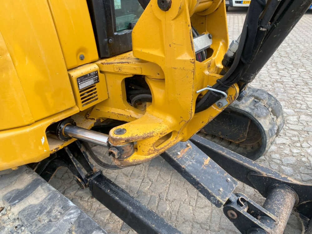 Caterpillar 305E2 minigraver + AIRCON!