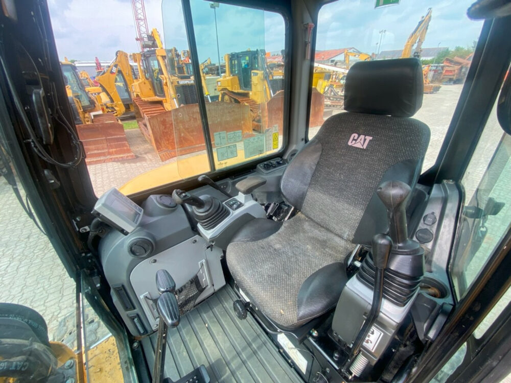 Caterpillar 305E2 minigraver + AIRCON!