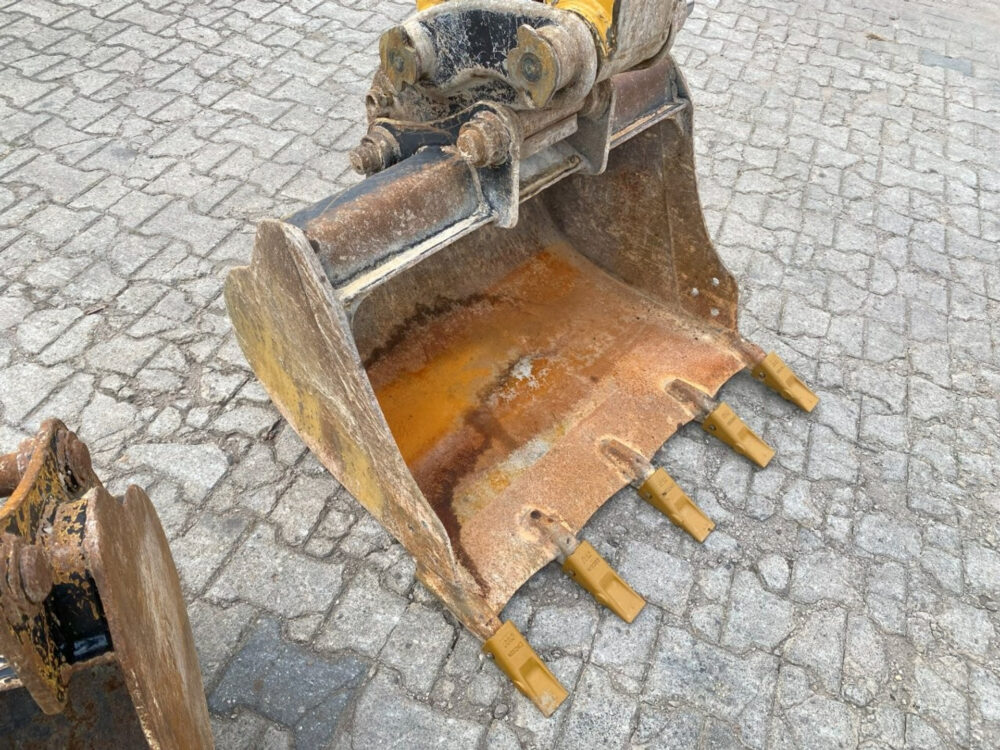 Caterpillar 305E2 minigraver + AIRCON!