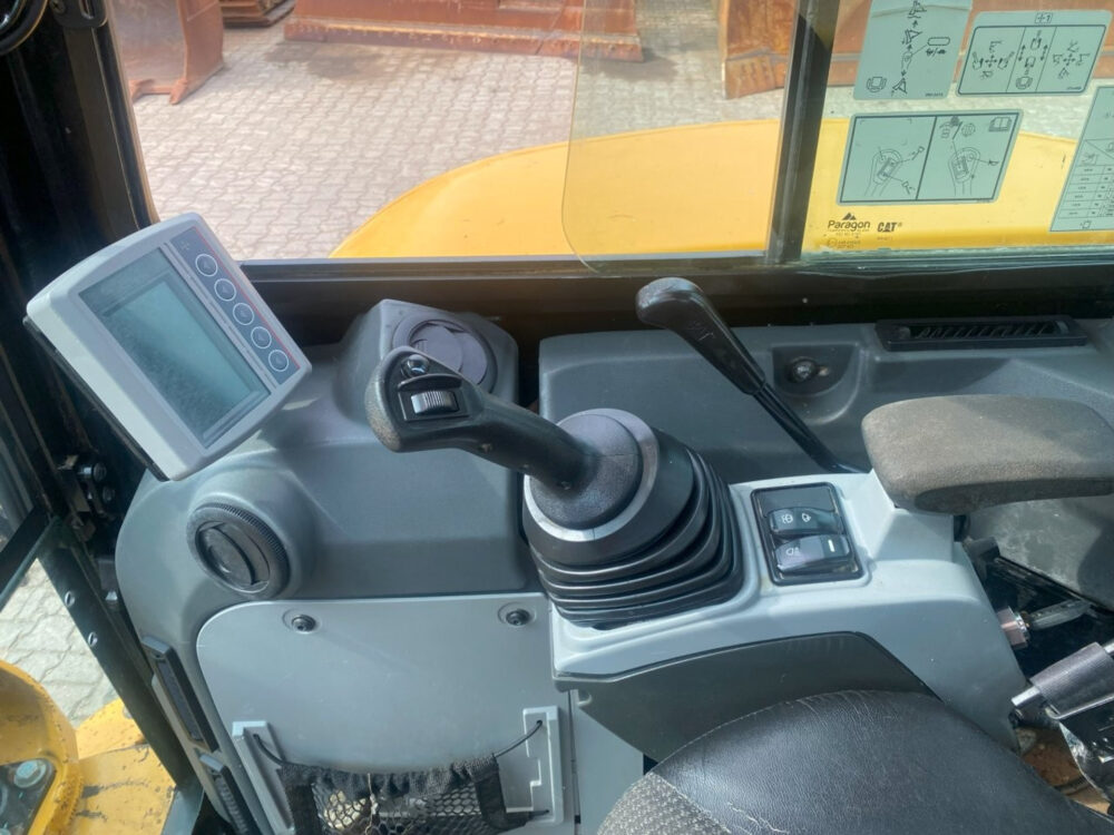 Caterpillar 305E2 minigraver + AIRCON!