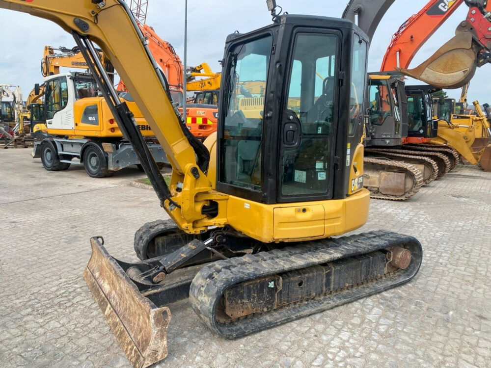 Caterpillar 305E2 minigraver + AIRCON!