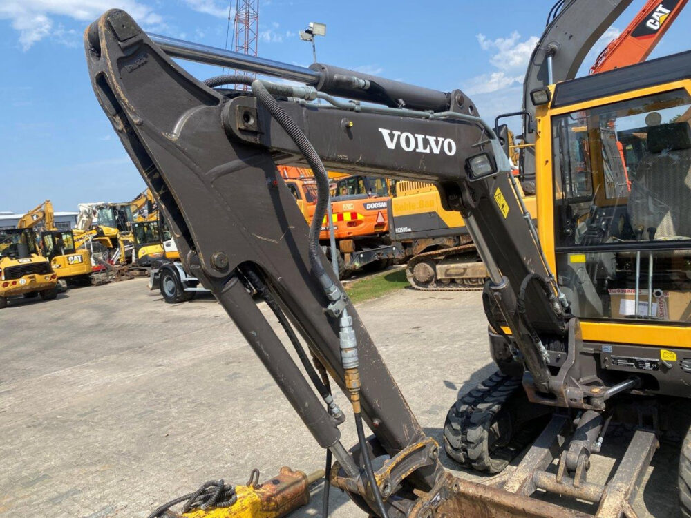 Volvo ECR38 minigraafmachine