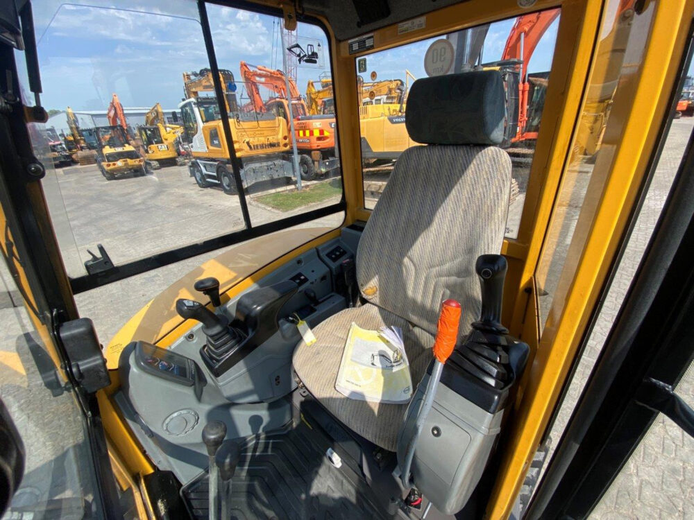 Volvo ECR38 minigraafmachine