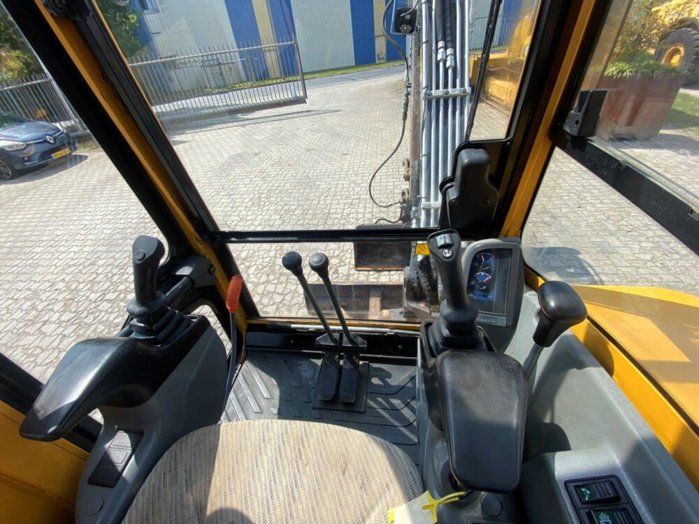 Volvo ECR38 minigraafmachine