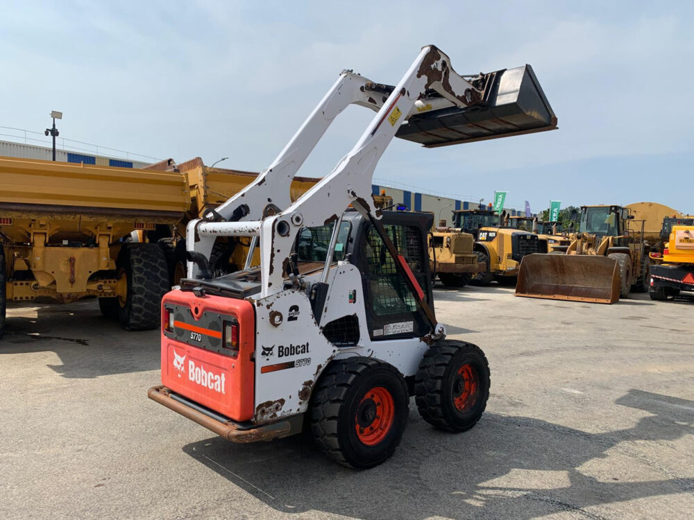 Bobcat S770 schranklader