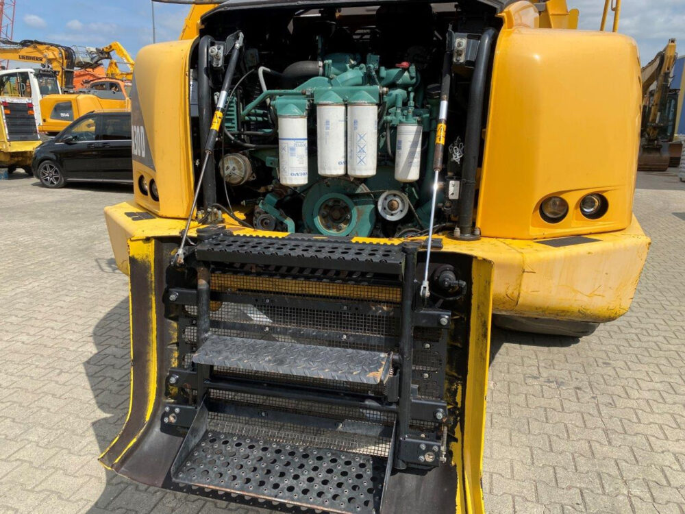 Volvo A30D 6×6 dumper