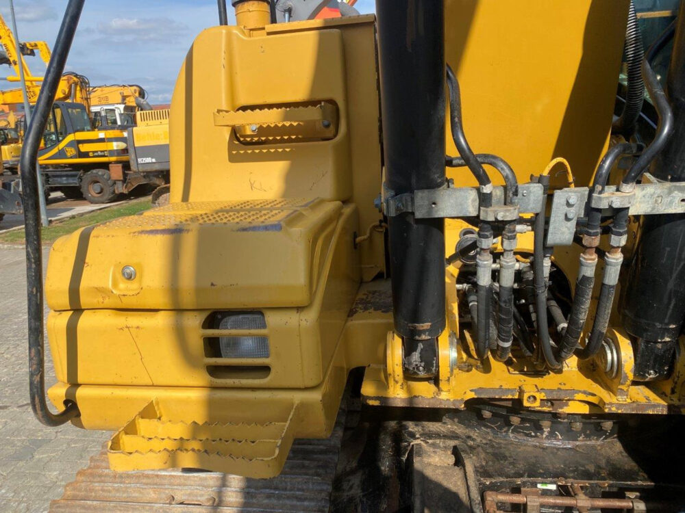 Caterpillar 312 DL rupsgraafmachine