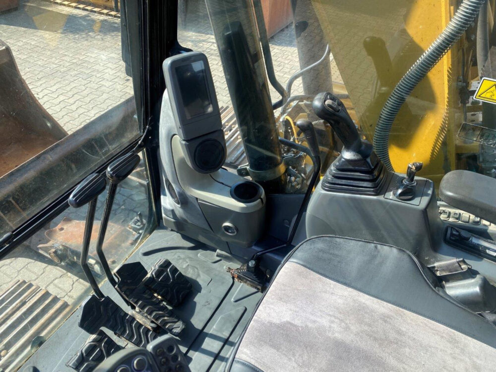 Caterpillar 312 DL rupsgraafmachine