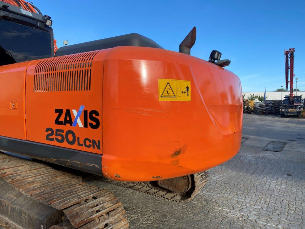 Hitachi ZX250 LCN-5 rupsgraafmachine