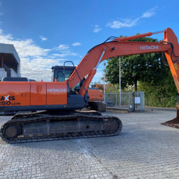 Hitachi ZX250 LCN-5 rupsgraafmachine
