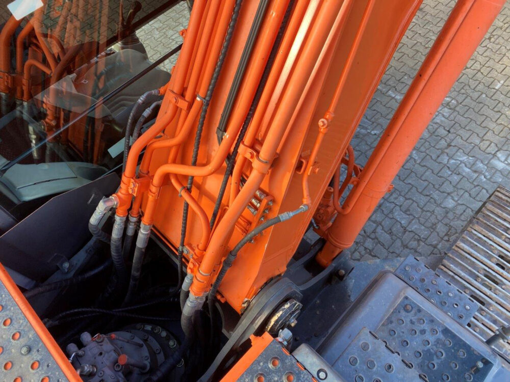 Hitachi ZX250 LCN-5 rupsgraafmachine
