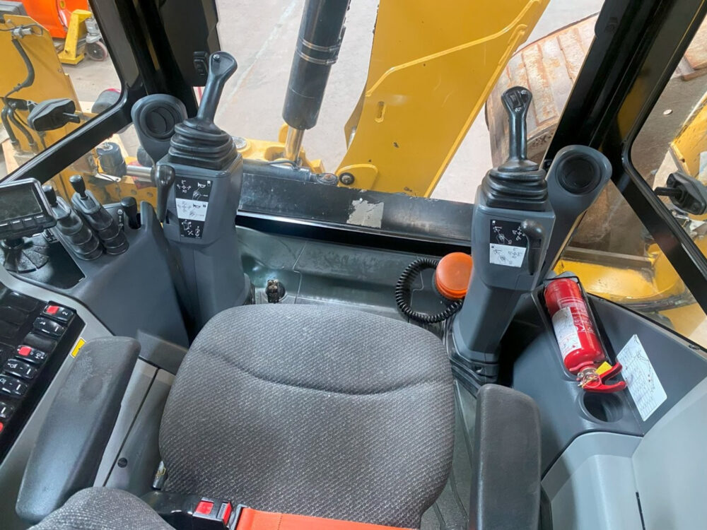 Caterpillar 432F2 graaflaad combinatie