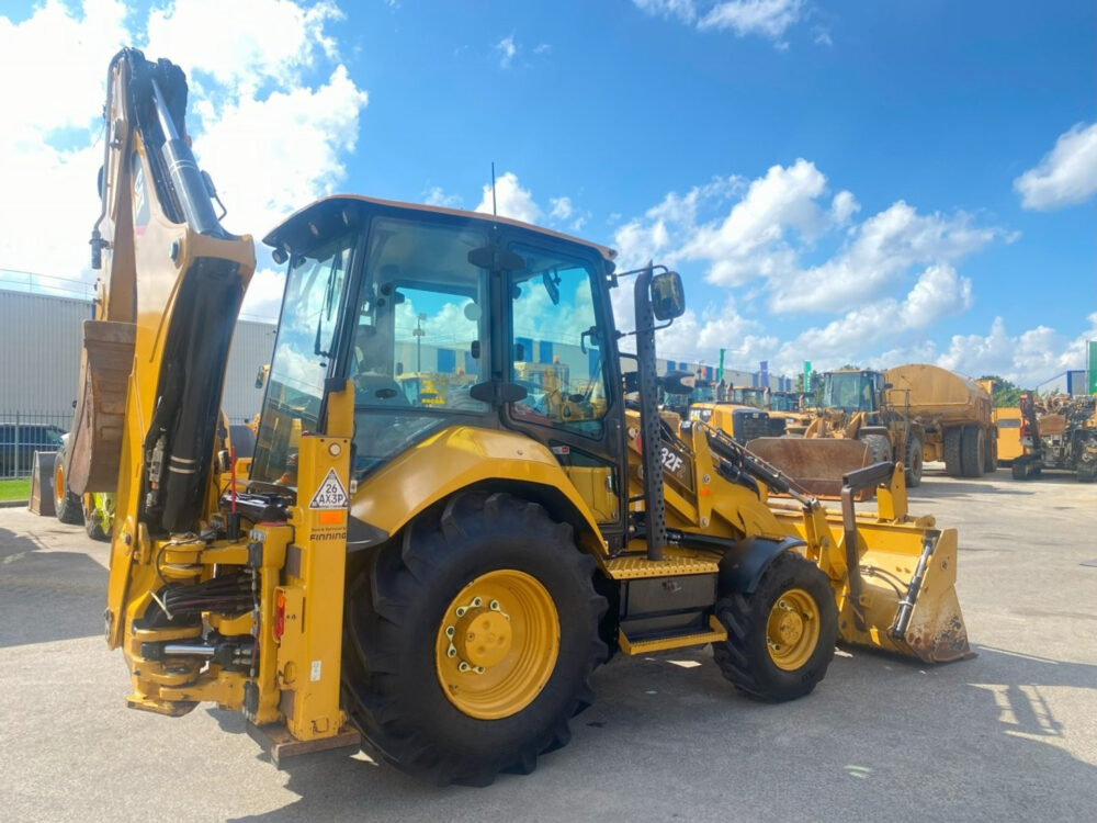 Caterpillar 432F2 graaflaad combinatie