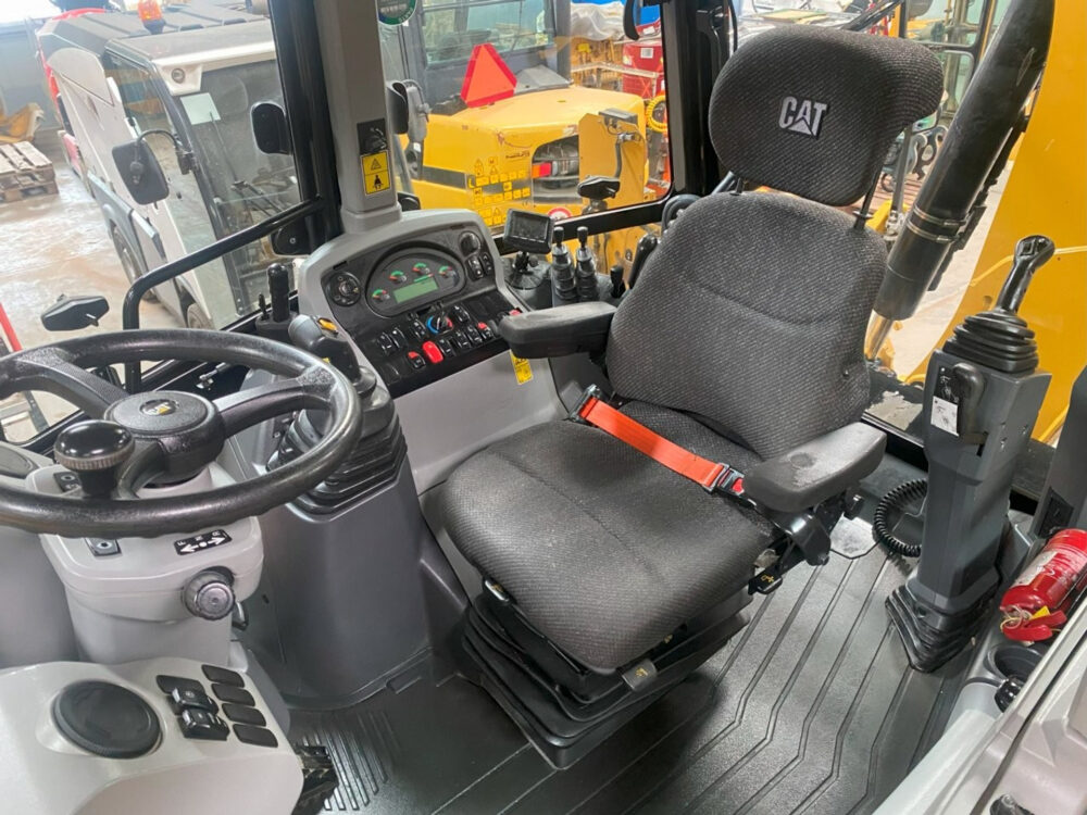 Caterpillar 432F2 graaflaad combinatie