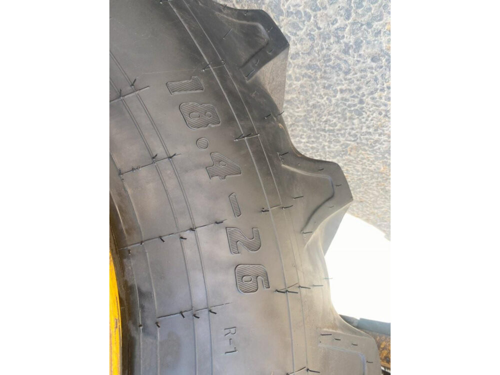 Caterpillar 432F2 graaflaad combinatie