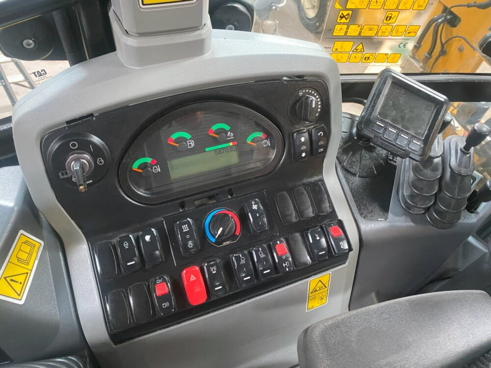 Caterpillar 432F2 graaflaad combinatie