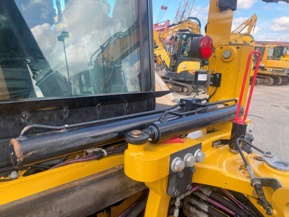 Caterpillar 432F2 graaflaad combinatie