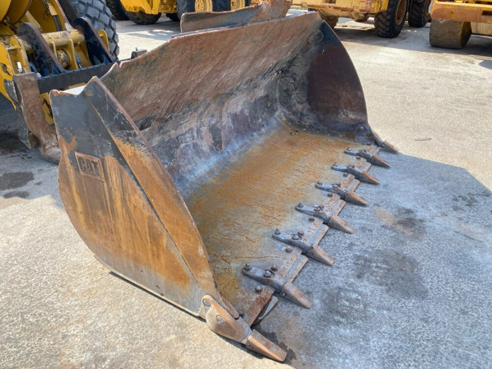 Caterpillar 938M wiellader