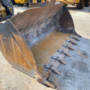 Caterpillar 938M wiellader