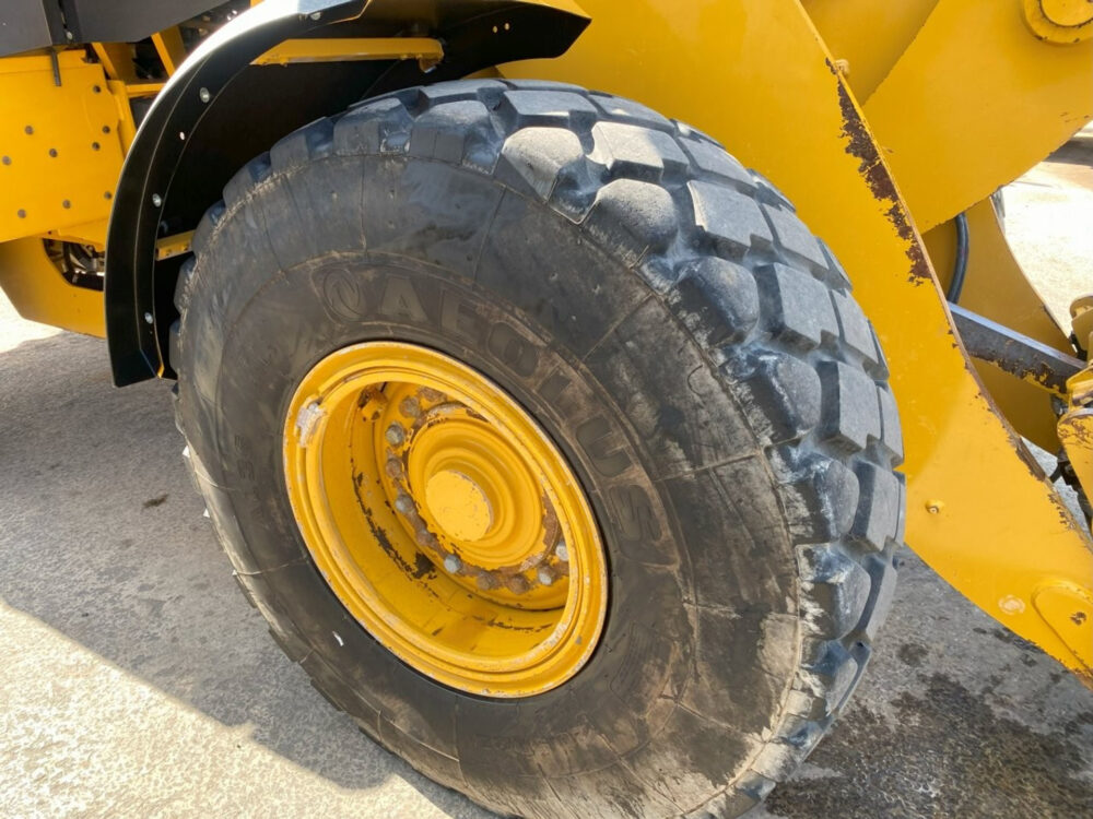 Caterpillar 938M wiellader
