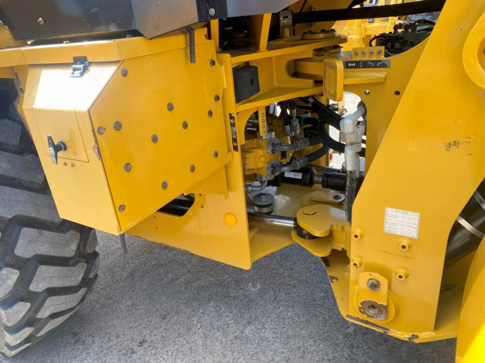 Caterpillar 938M wiellader