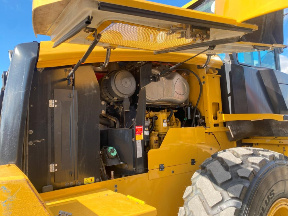 Caterpillar 938M wiellader