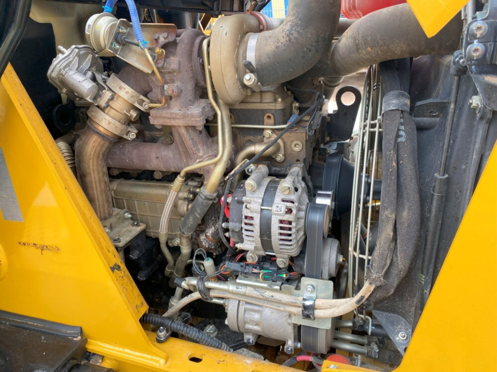 Caterpillar 432F2 graaflaad combinatie