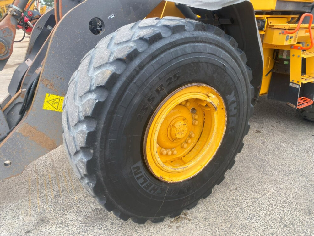 Volvo L120H wiellader