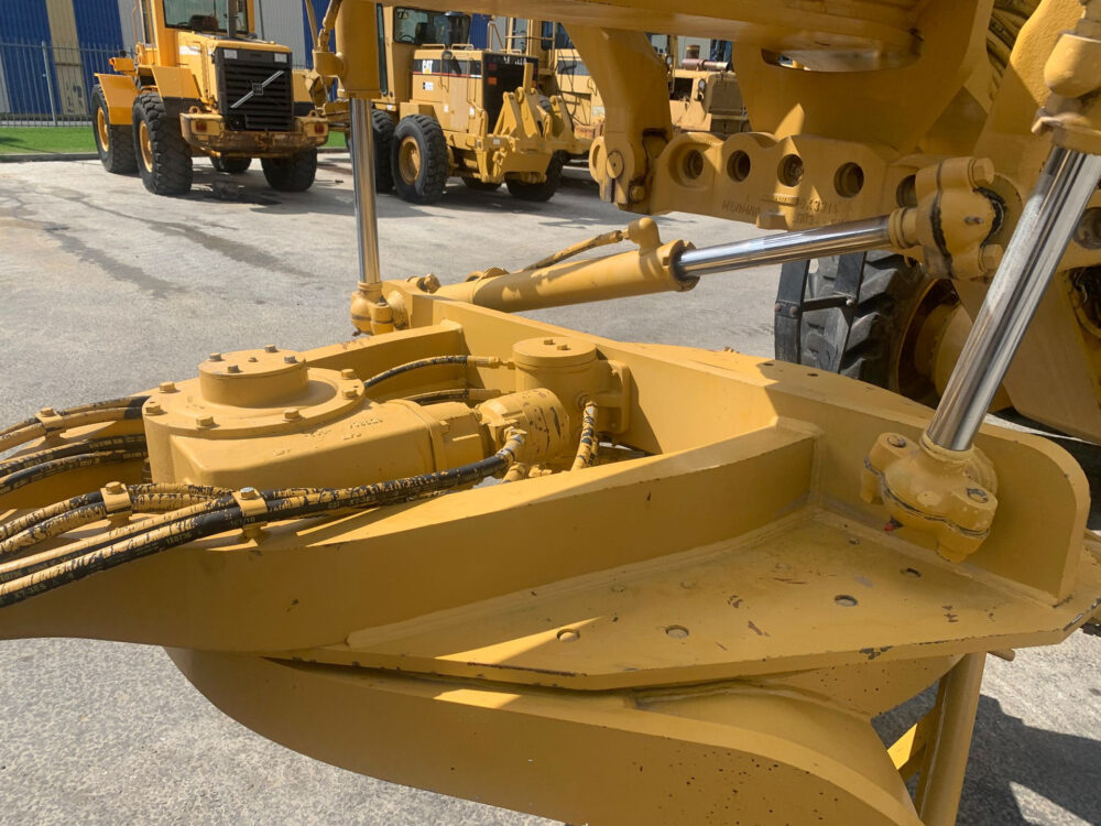 Caterpillar 140 H Grader 2.000 hours!!