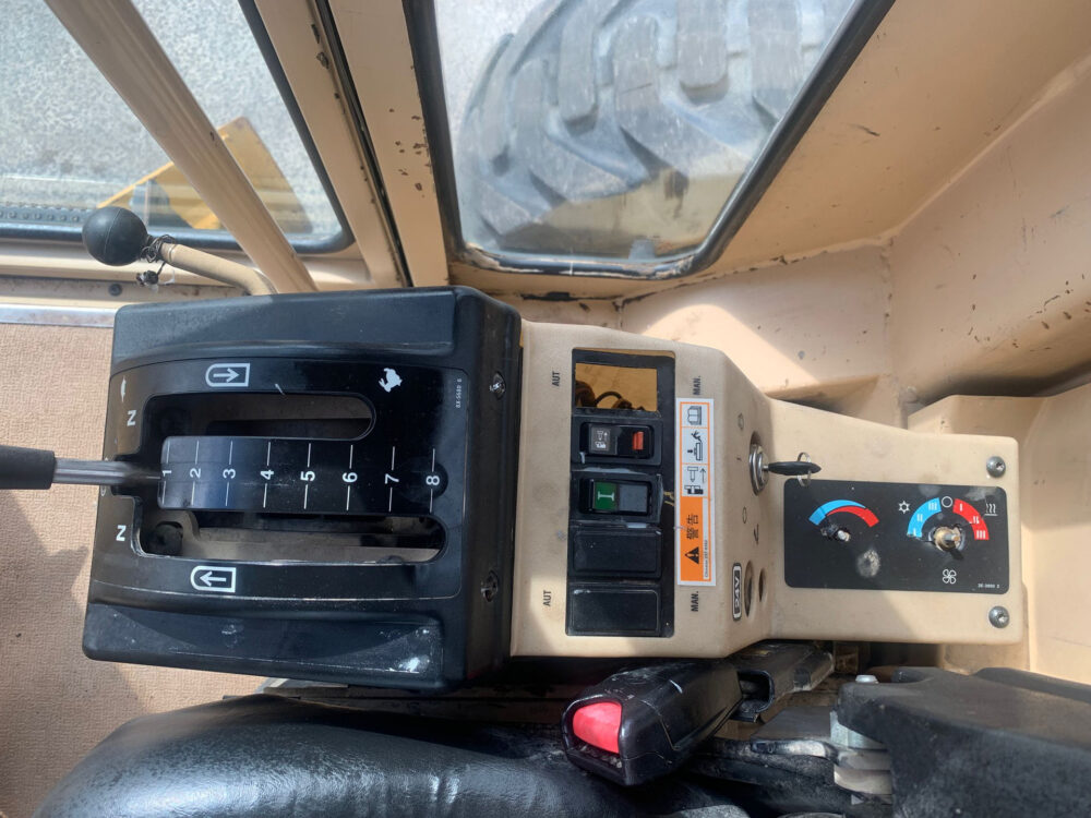 Caterpillar 140 H Grader 2.000 hours!!