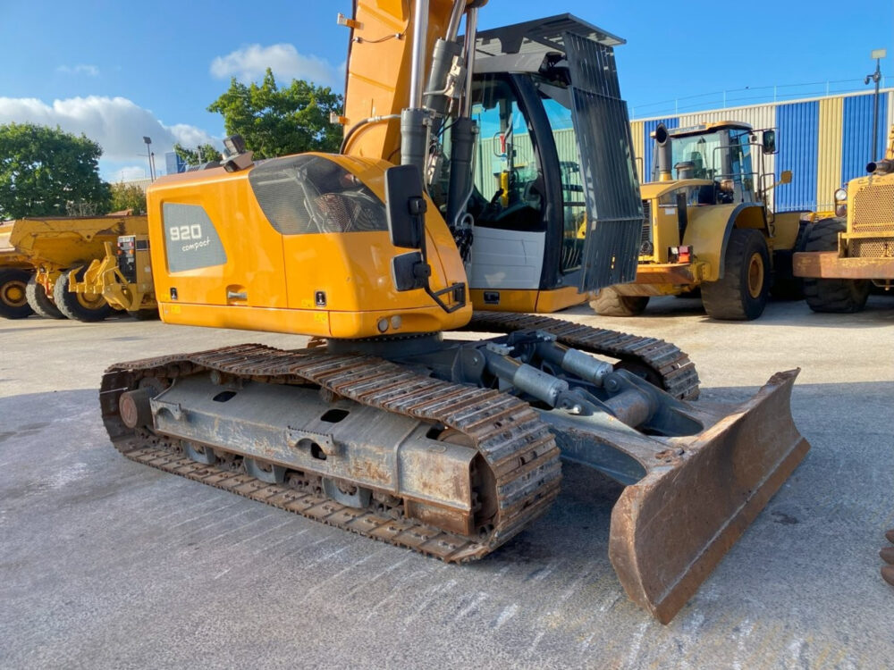 Liebherr R920 NLC compact rupsgraafmach