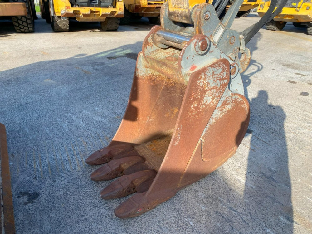 Liebherr R920 NLC compact rupsgraafmach