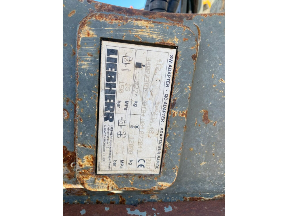 Liebherr R920 NLC compact rupsgraafmach