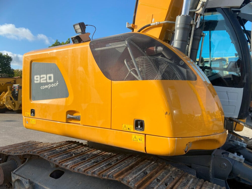 Liebherr R920 NLC compact rupsgraafmach
