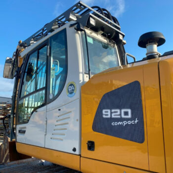 Liebherr R920 NLC compact rupsgraafmach