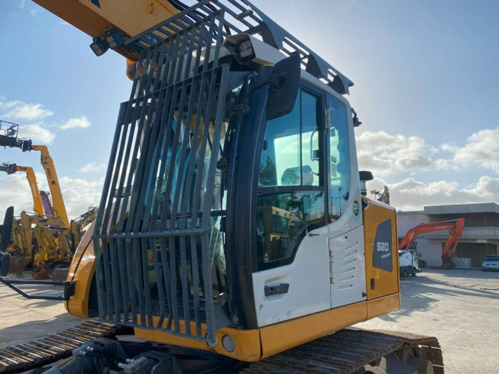Liebherr R920 NLC compact rupsgraafmach