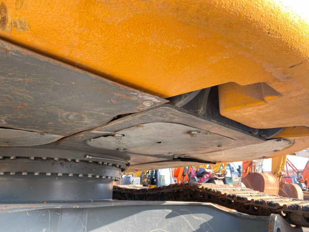 Liebherr R920 NLC compact rupsgraafmach