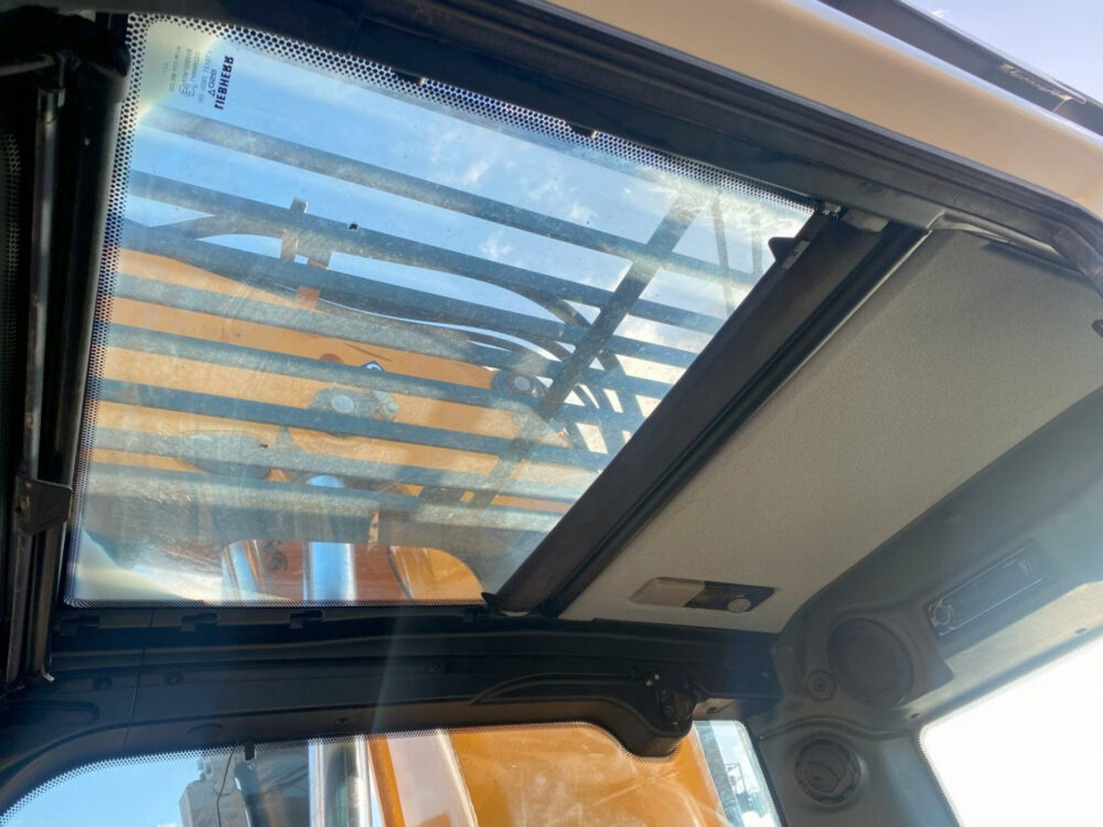 Liebherr R920 NLC compact rupsgraafmach
