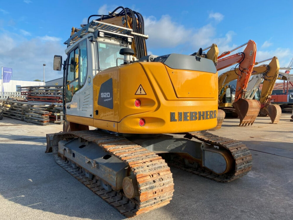 Liebherr R920 NLC compact rupsgraafmach