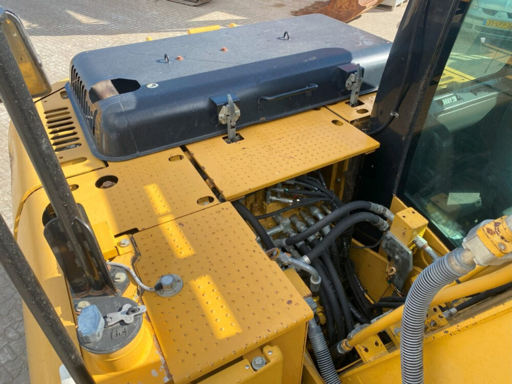 Caterpillar 312 DL rupsgraafmachine