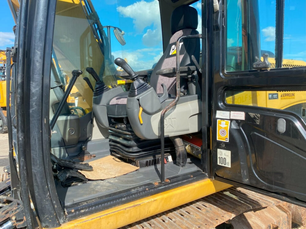 Caterpillar 312 DL rupsgraafmachine