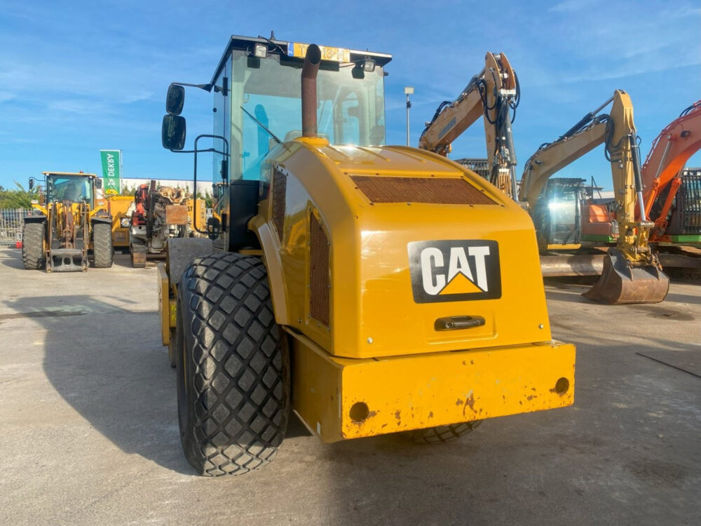 Caterpillar CS64B wals