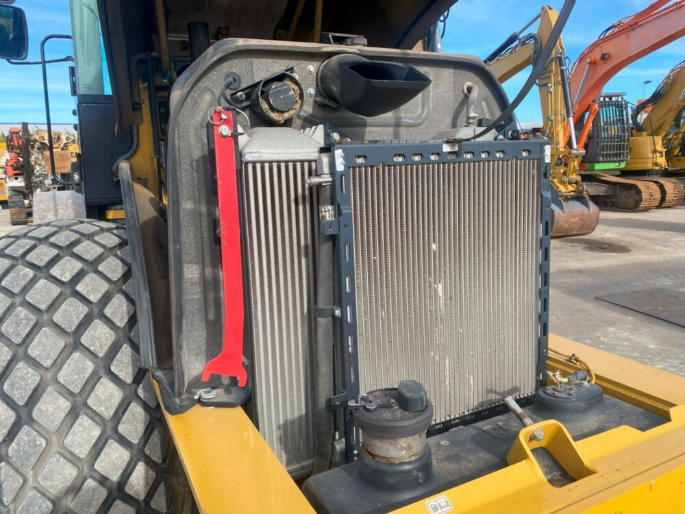Caterpillar CS64B wals